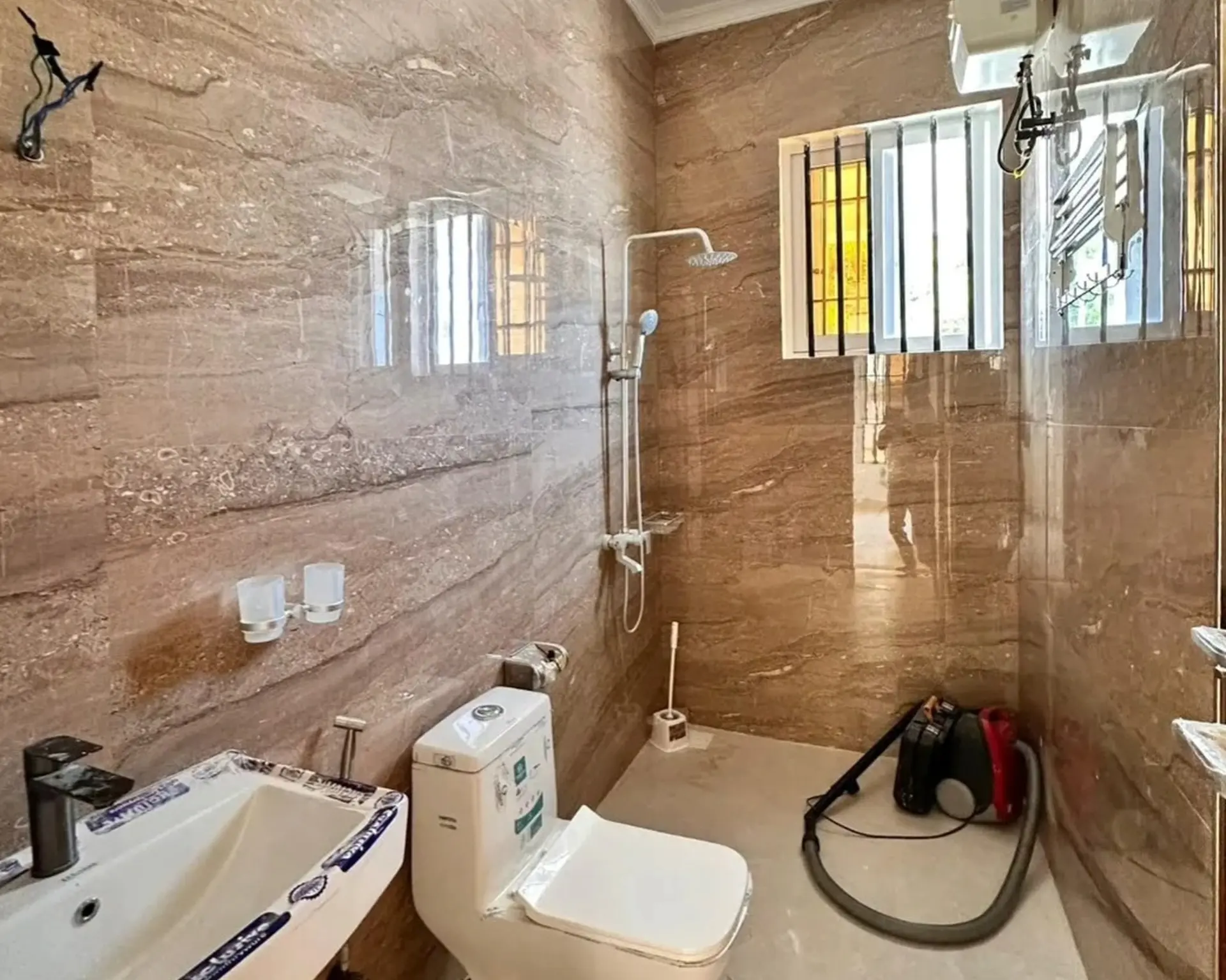 Alphahome Property