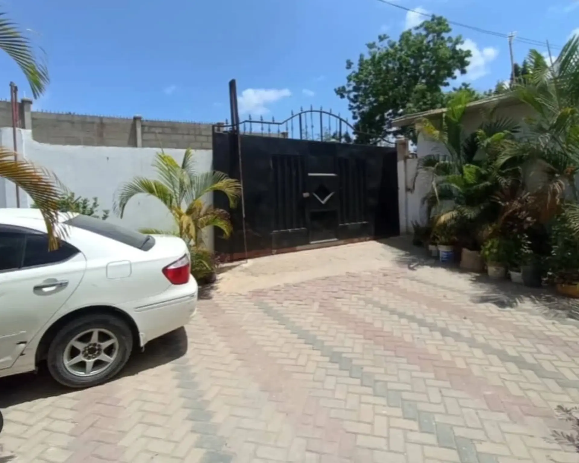Alphahome Property